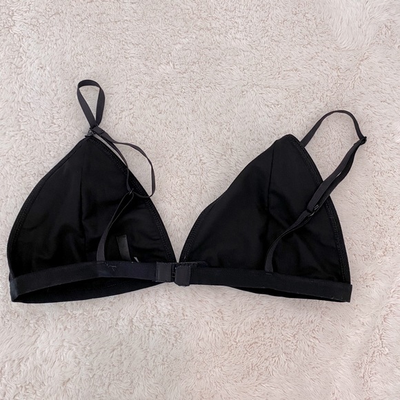 Velvet Talula bralette from Aritzia - Picture 2 of 3